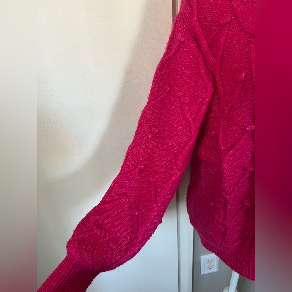 Crown & Ivy Woman’s Bright Pink Heavyweight Soft Chunky Valentines Sweater XL - Picture 2 of 11